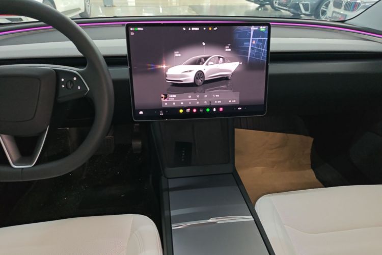 Tesla Model 3 2025 #13 Tesla Model 3 2025 car image #13
