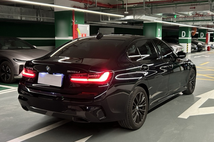 BMW 3 Series 2022 car image #3