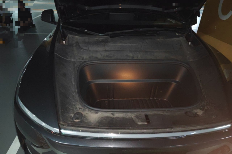 Tesla Model Y 2025 car image #28