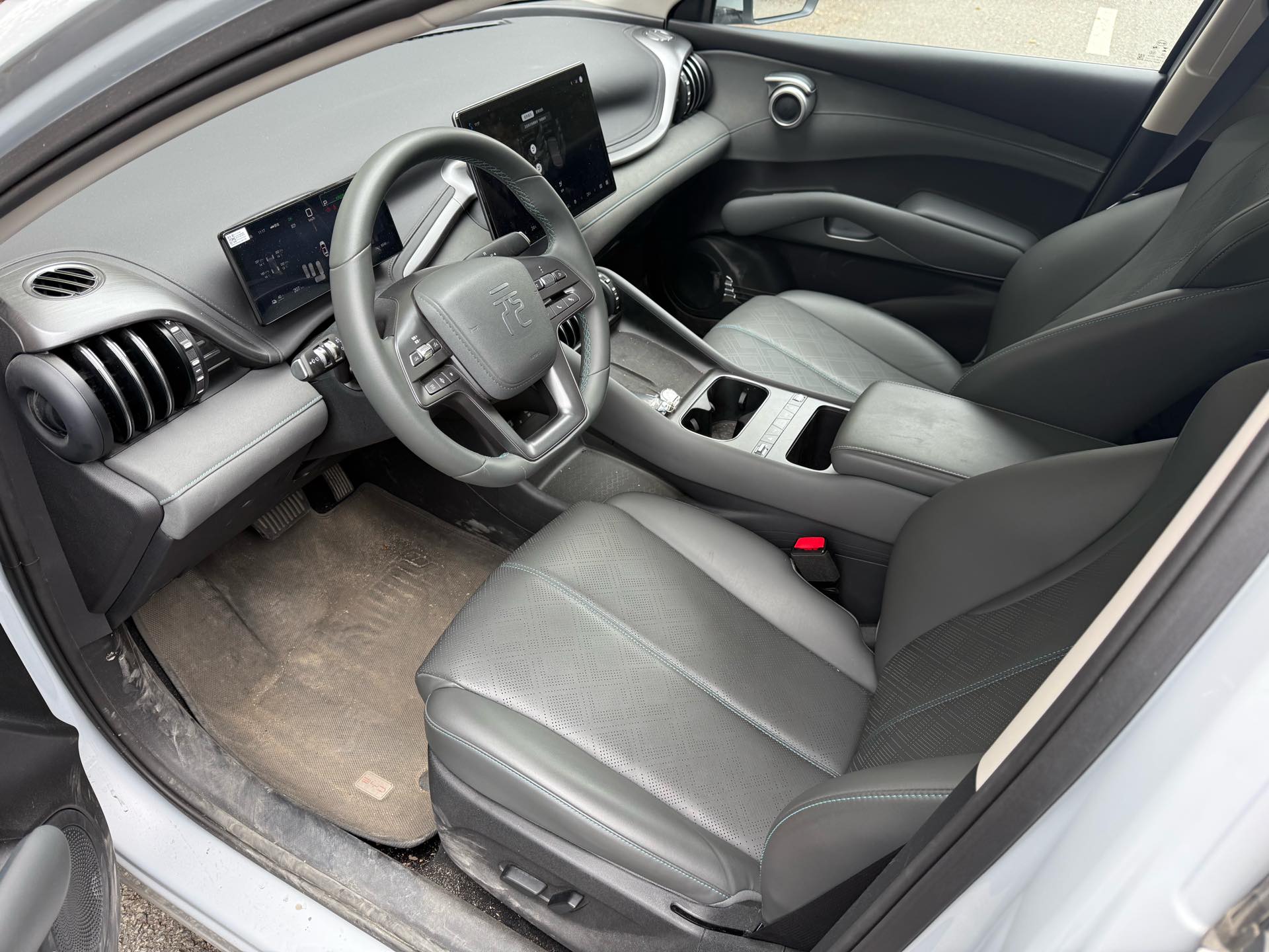 比亚迪 元PLUS 2025 汽车图片 #4