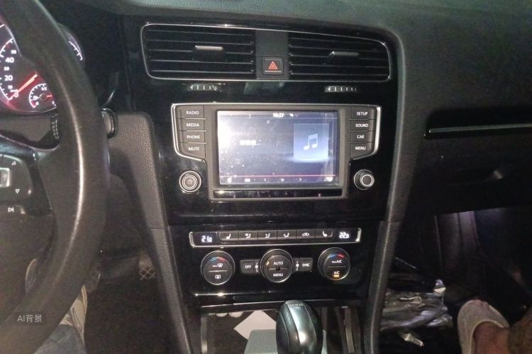 Volkswagen Golf 2015 car image #15