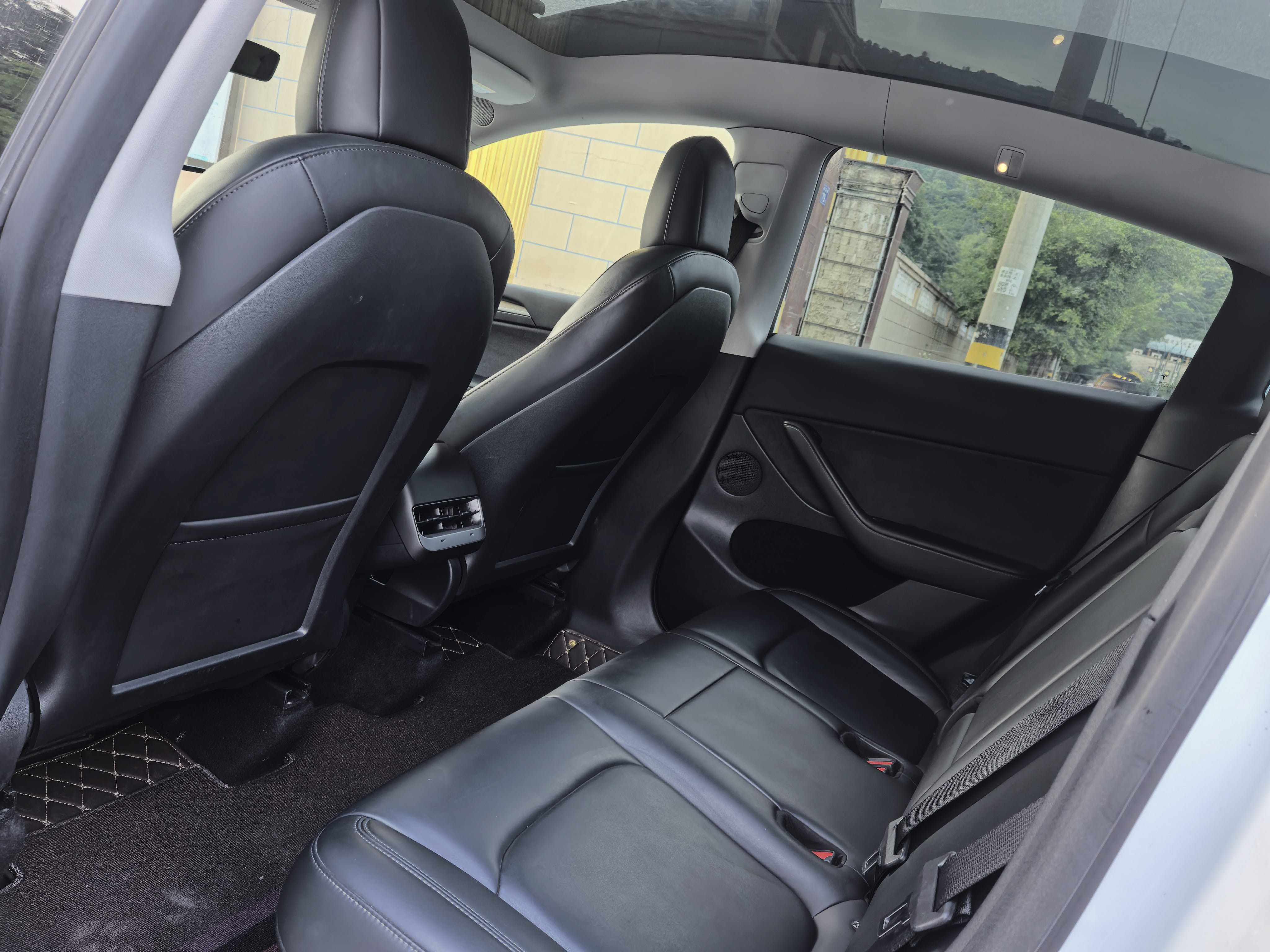 Tesla Model Y 2021 #7 Tesla Model Y 2021 صورة سيارة #7