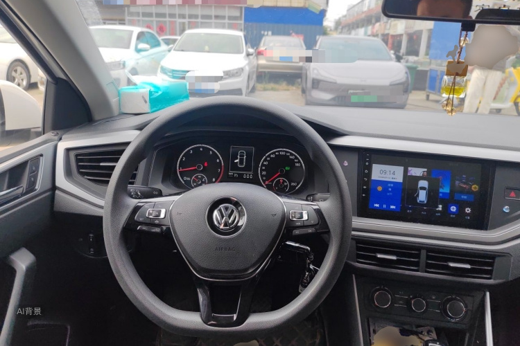 Volkswagen Polo 2020 car image #12