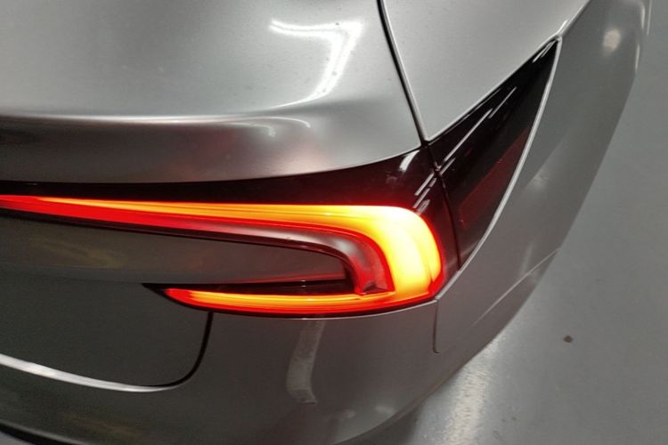 Tesla Model 3 2025 #8 Tesla Model 3 2025 car image #8