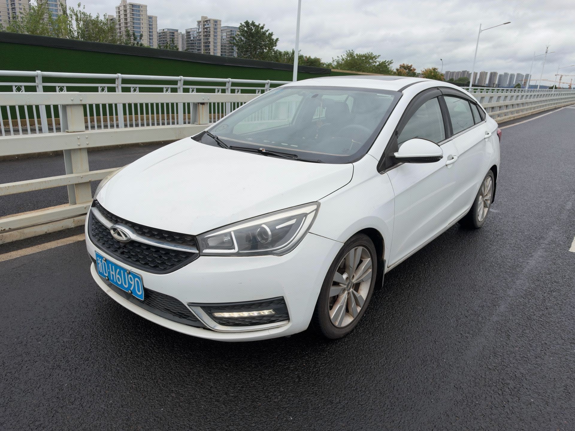 Chery Arrizo 5 2016 car image 