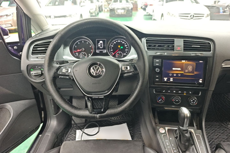 Volkswagen Golf 2019 #11 Volkswagen Golf 2019 car image #11