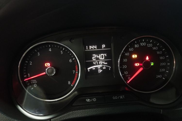 Volkswagen Polo 2017 #16 Volkswagen Polo 2017 car image #16