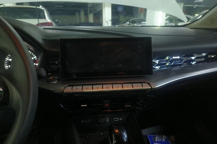 MG 5 2023 car image #13