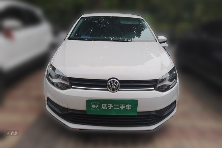 Volkswagen Polo 2015 car image #3