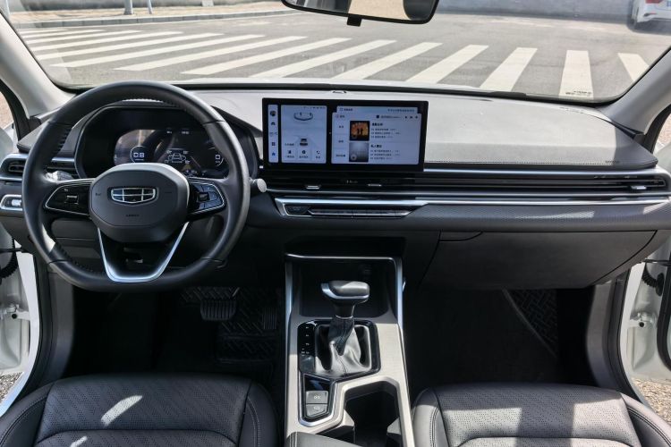 GEELY Emgrand 2023 car image #10