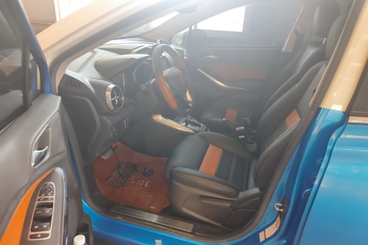 BYD Yuan 2016 car image #16