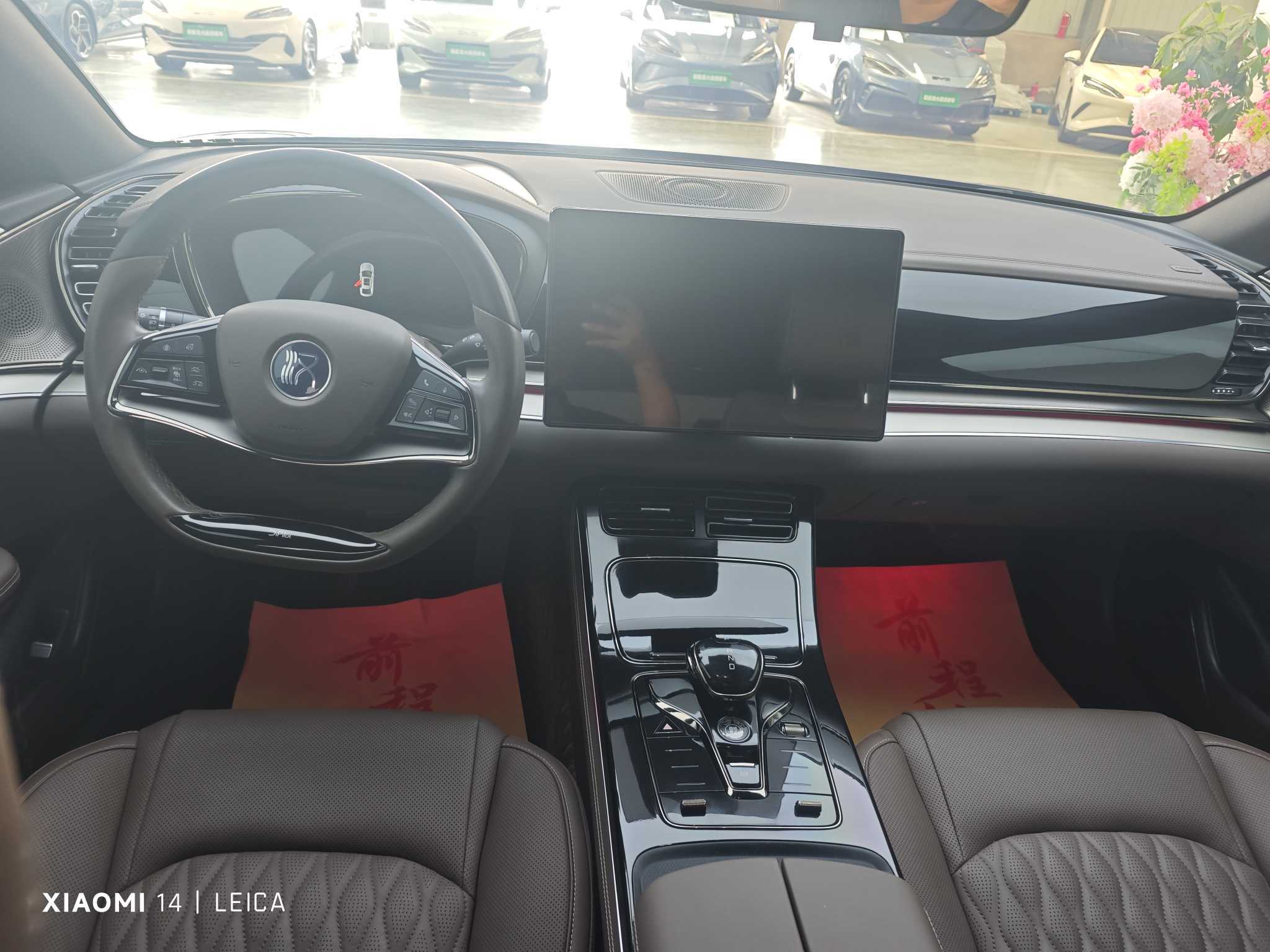 BYD Han 2023 car image #2