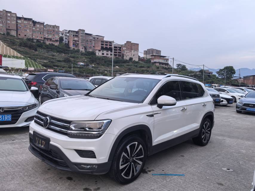 2021 immagine di auto 