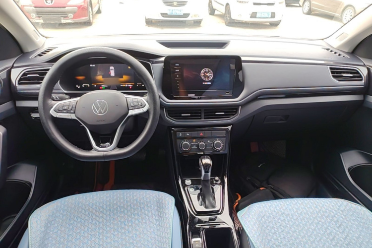 Volkswagen Tharu 2024 car image #10