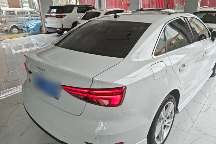 Audi A3 2019 image de voiture #7