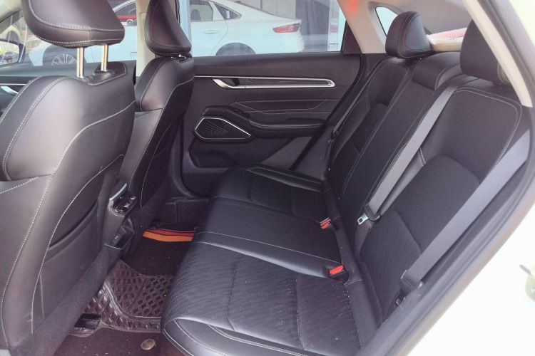 GEELY Emgrand 2022 immagine di auto #17