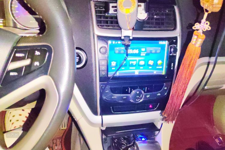 GEELY Emgrand 2015 #15 GEELY Emgrand 2015 car image #15