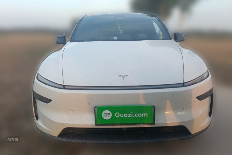 Tesla Model Y 2026 car image #3