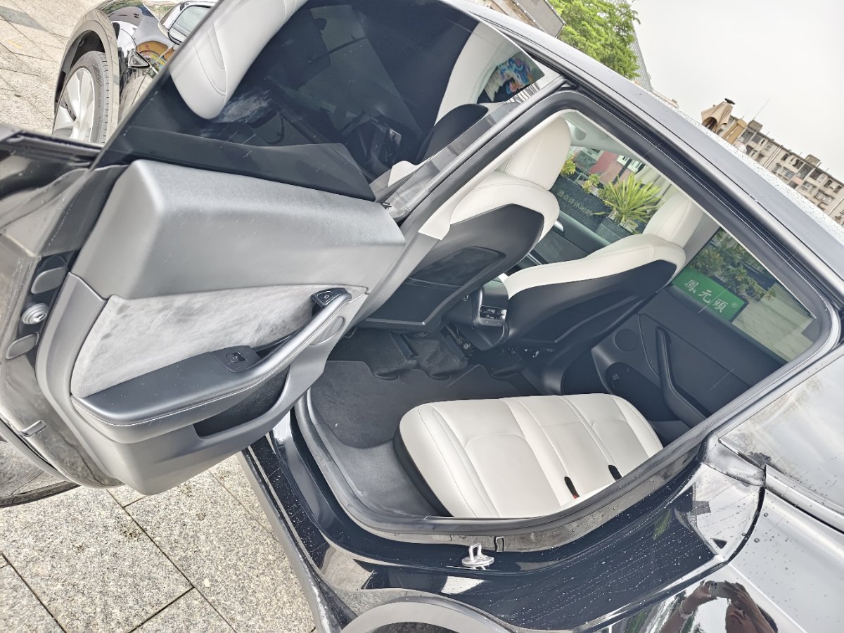Tesla Model Y 2021 #7 Tesla Model Y 2021 car image #7