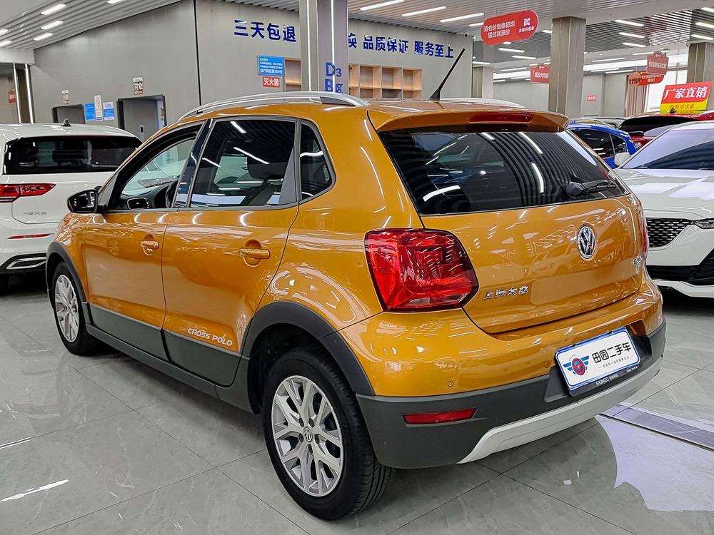 Volkswagen Polo 2018 car image #3