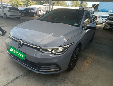Volkswagen Golf 2022 car image 