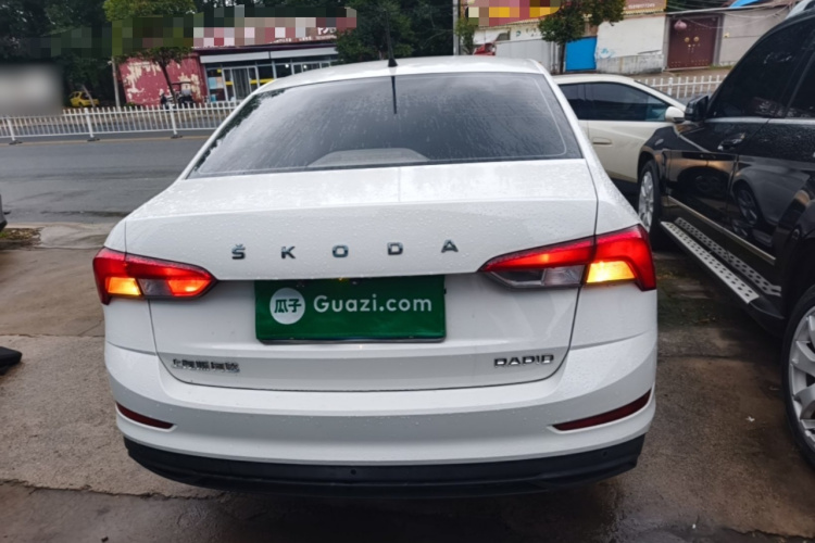 Skoda Rapid 2020 car image #6