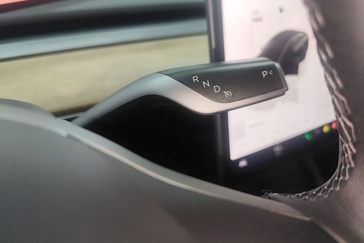 Tesla Model 3 2022 immagine di auto #14