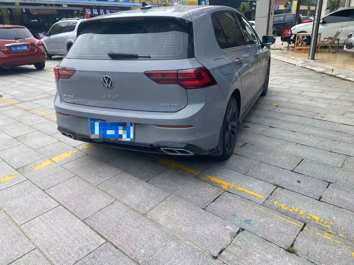 Volkswagen Golf 2022 car image #9