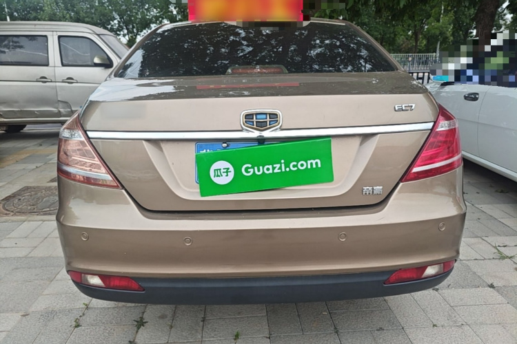 GEELY Emgrand 2015 car image #6