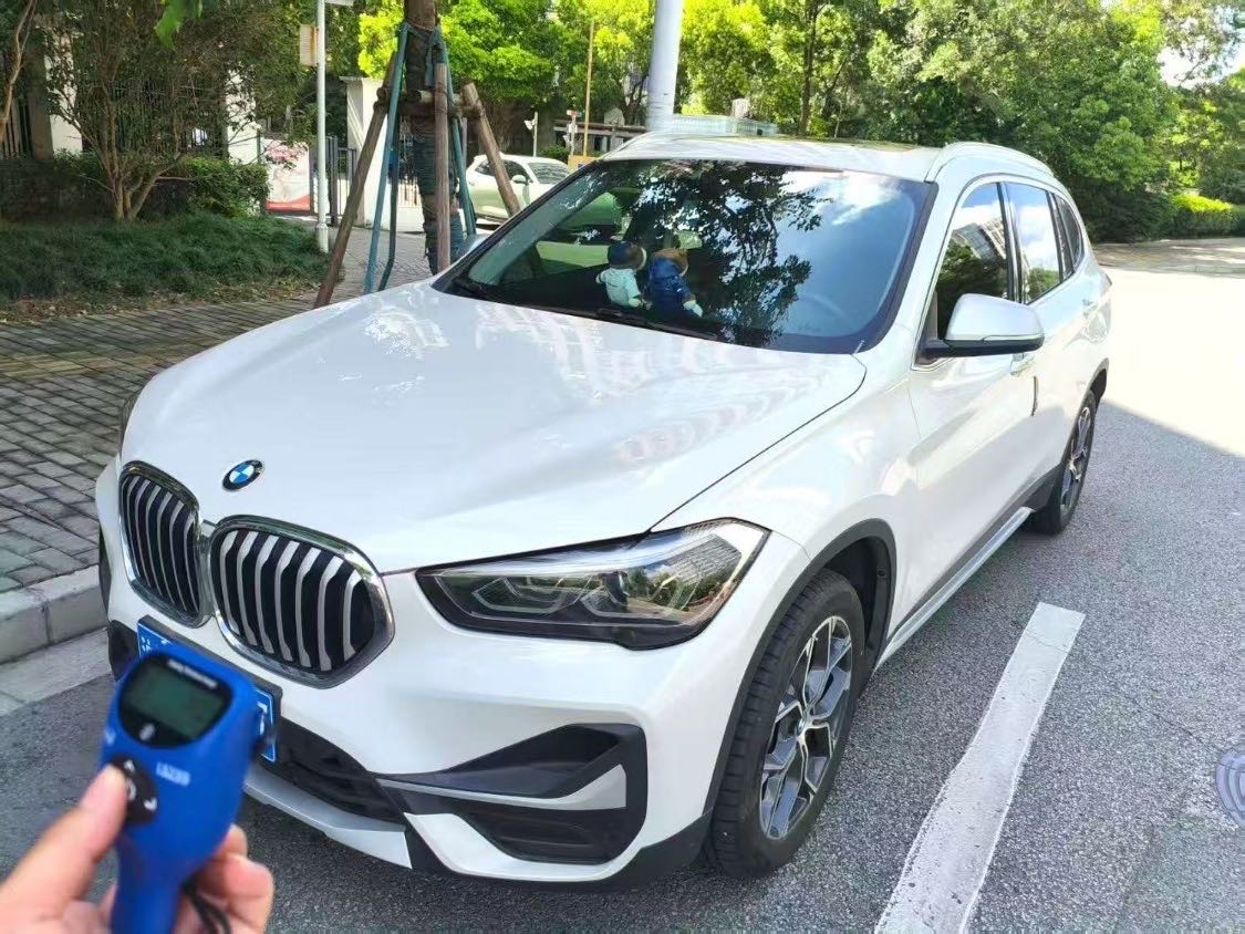 2023 immagine di auto 