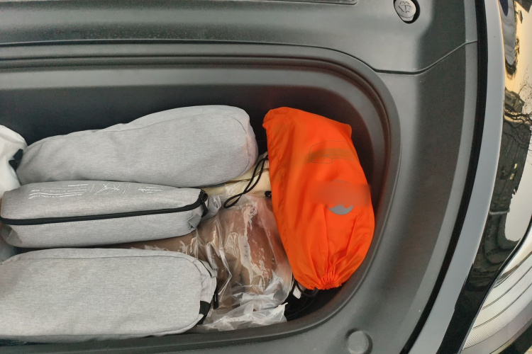 Tesla Model Y 2021 car image #28