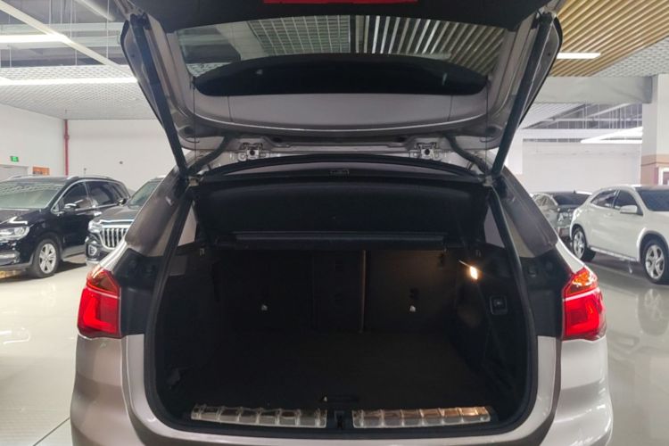 BMW X1 2016 #21 BMW X1 2016 immagine di auto #21