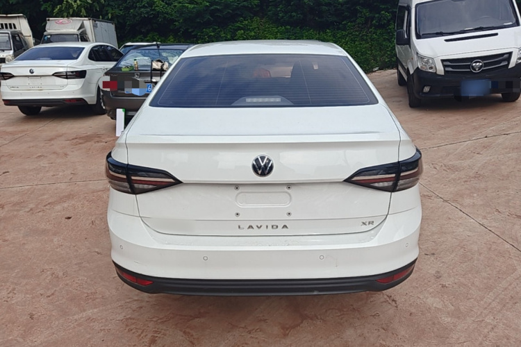 Volkswagen Lavida 2025 imagen de coche #6
