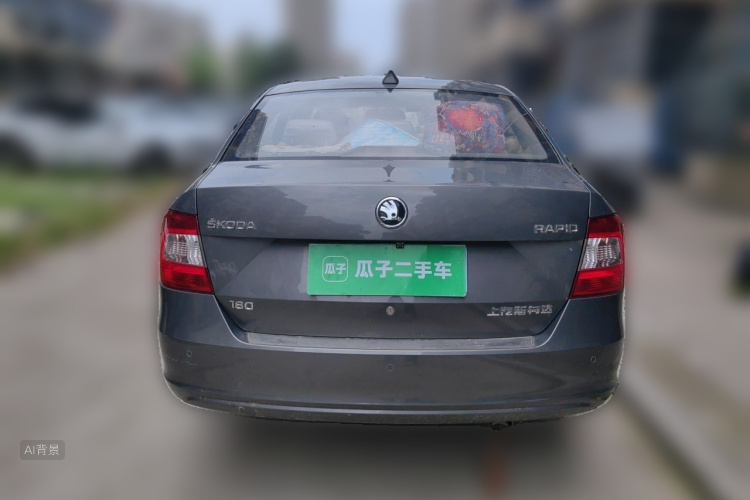 Skoda Rapid 2016 car image #6