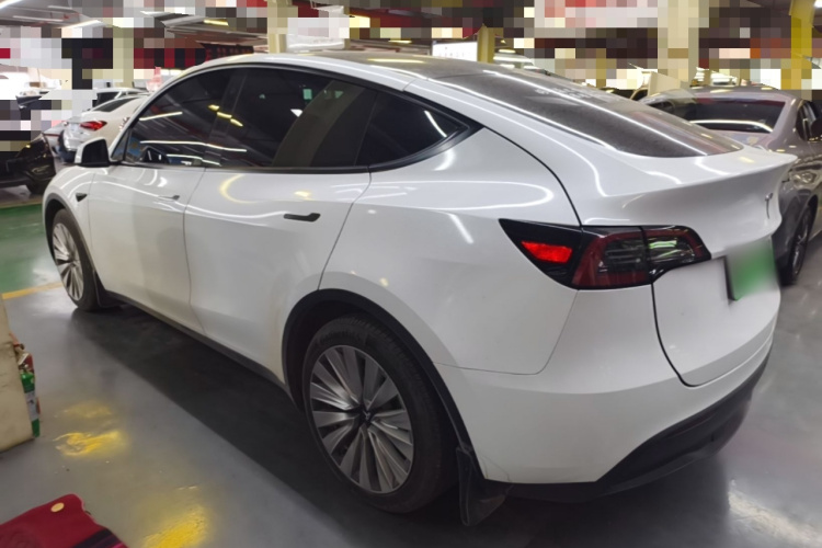 Tesla Model Y 2021 #7 Tesla Model Y 2021 car image #7