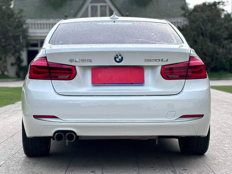 BMW 3 Series 2018 car image #5