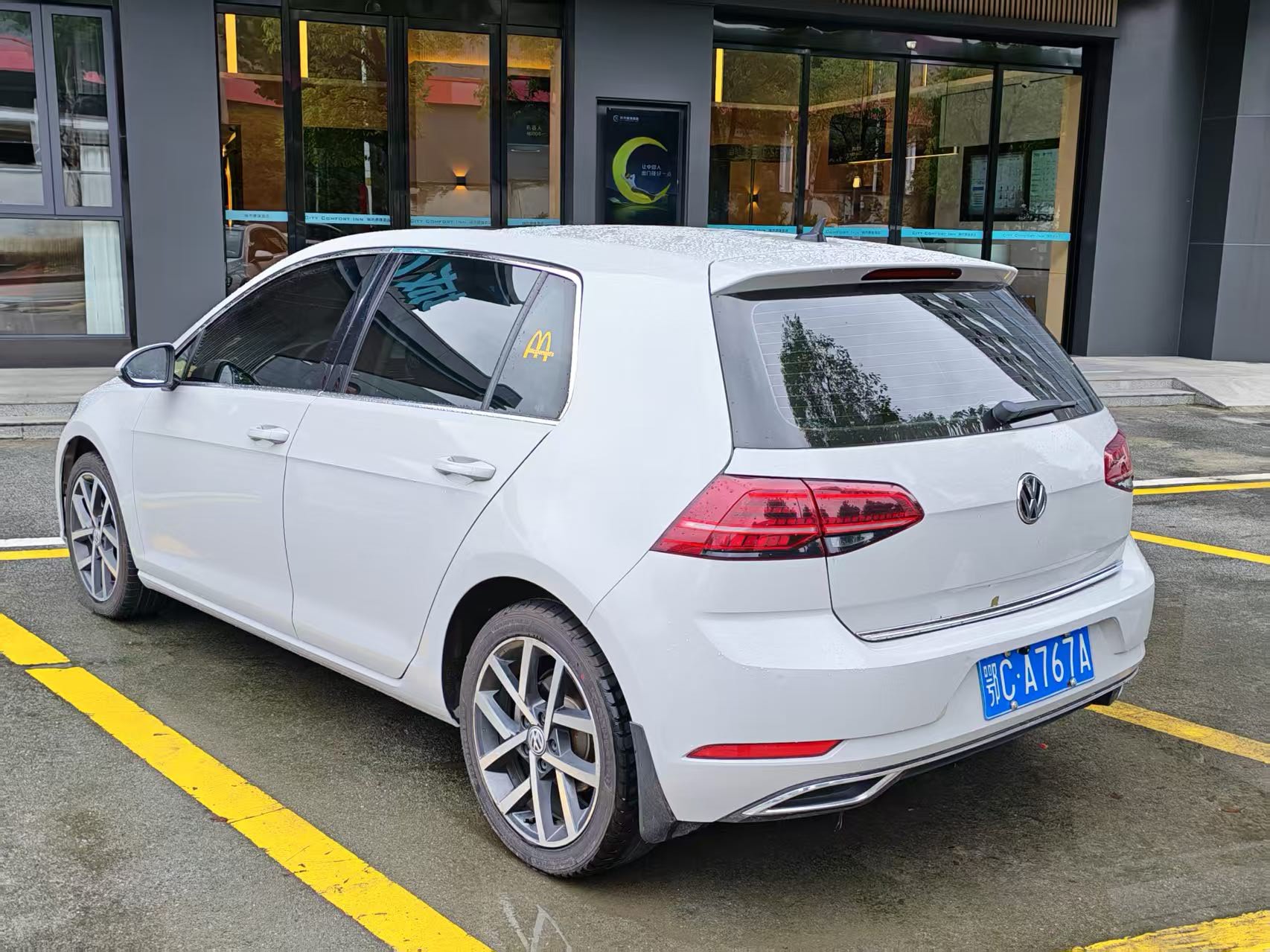 Volkswagen Golf 2019 immagine di auto #4