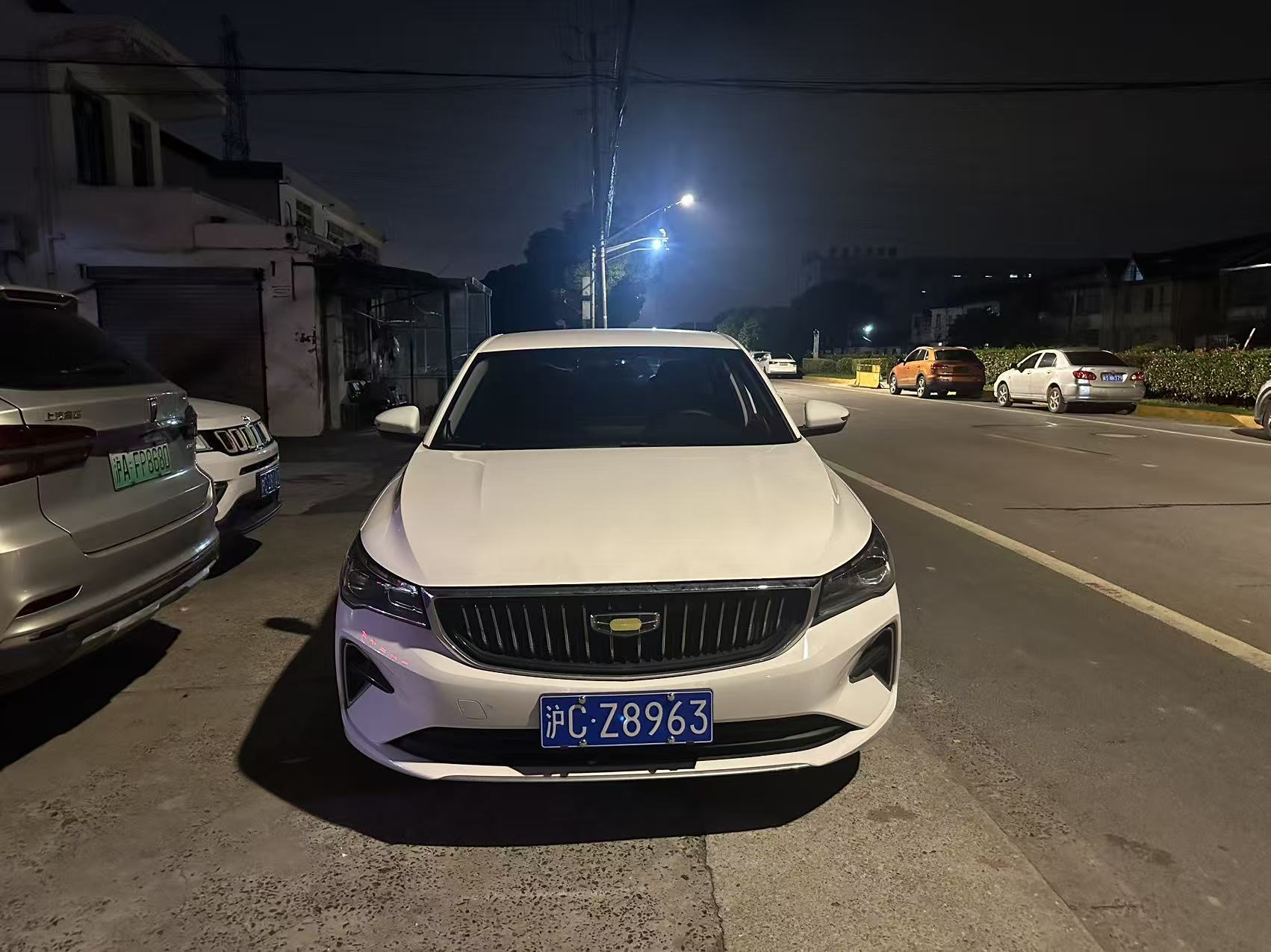 GEELY Emgrand 2023 immagine di auto #2