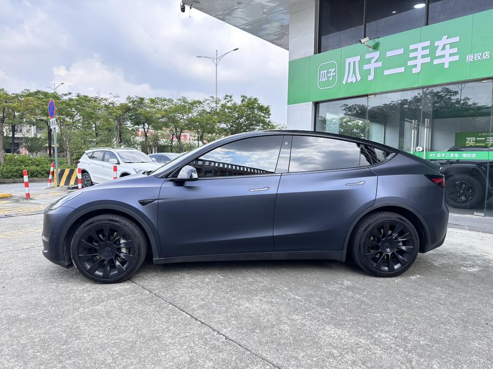 Tesla Model Y 2021 car image #4