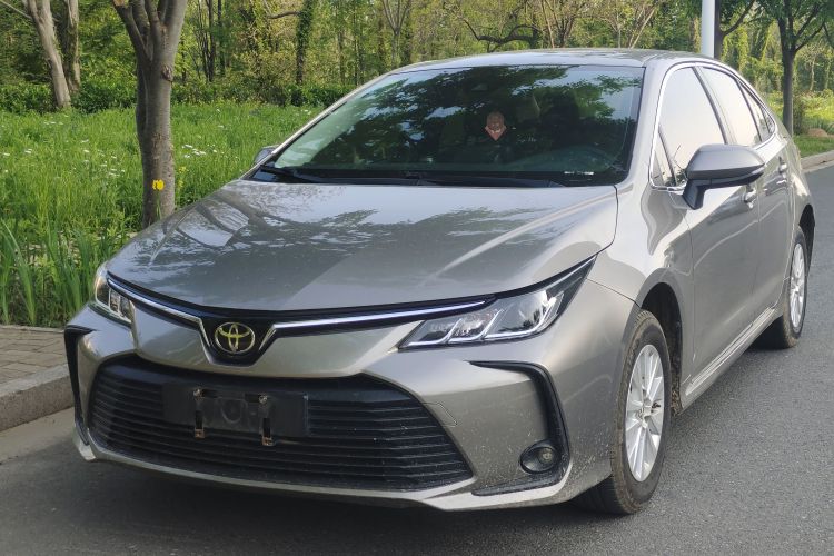 Toyota Corolla 2020 immagine di auto #2