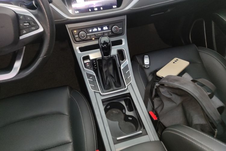GEELY Emgrand 2021 car image #14
