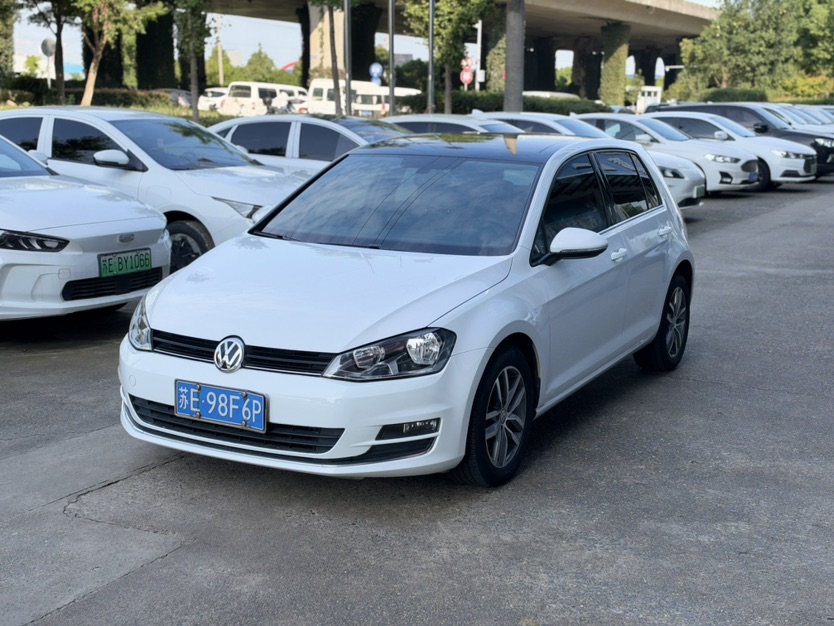 Volkswagen Golf 2017 Volkswagen Golf 2017 car image