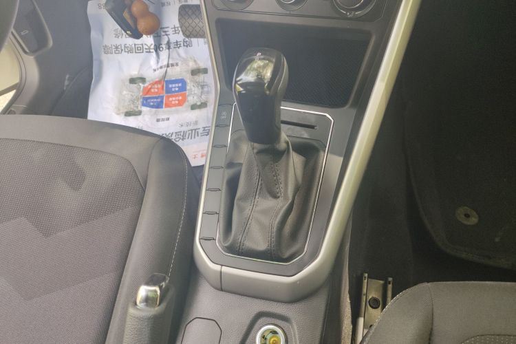 Volkswagen Polo 2023 immagine di auto #14