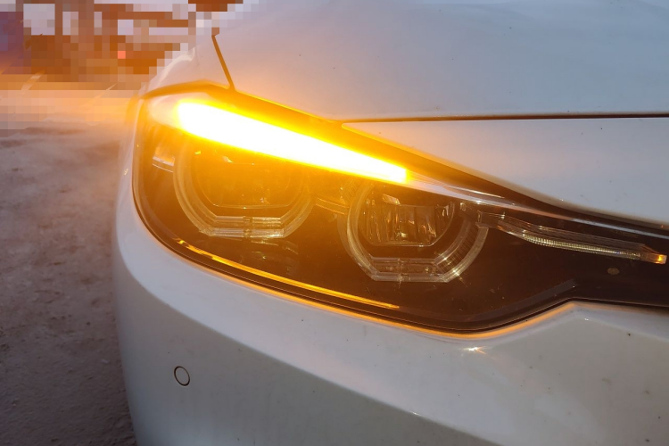 BMW 3 Series 2018 #8 BMW 3 Series 2018 car image #8