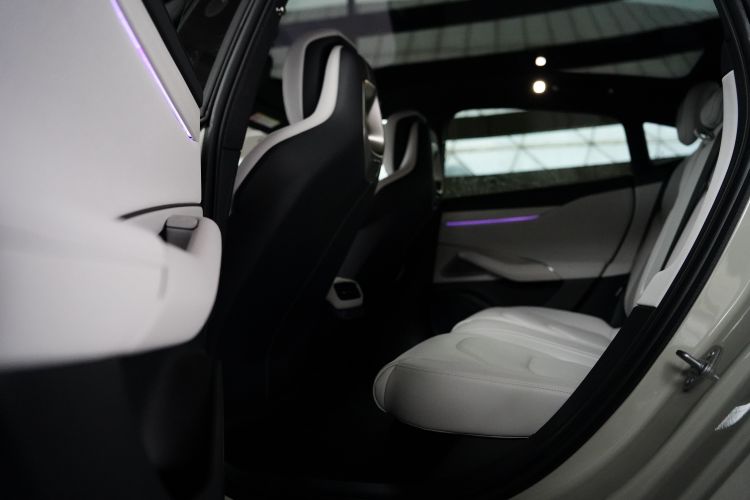 MI SU7 2024 car image #20