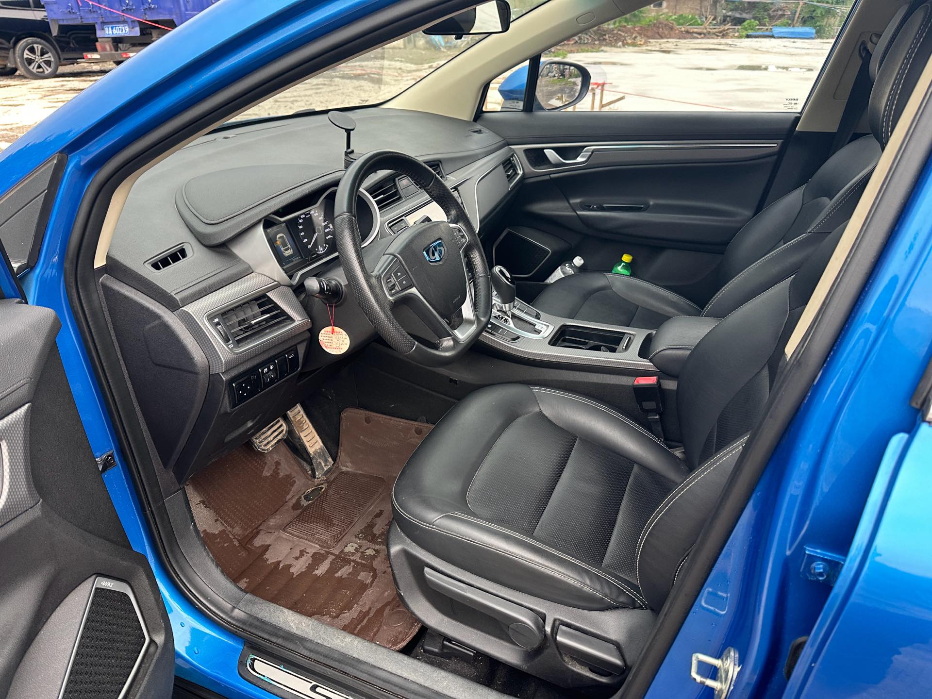 GEELY Emgrand GS 2018 car image #7