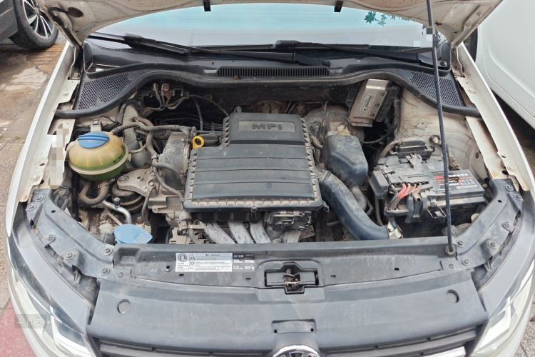 Volkswagen Polo 2015 car image #22