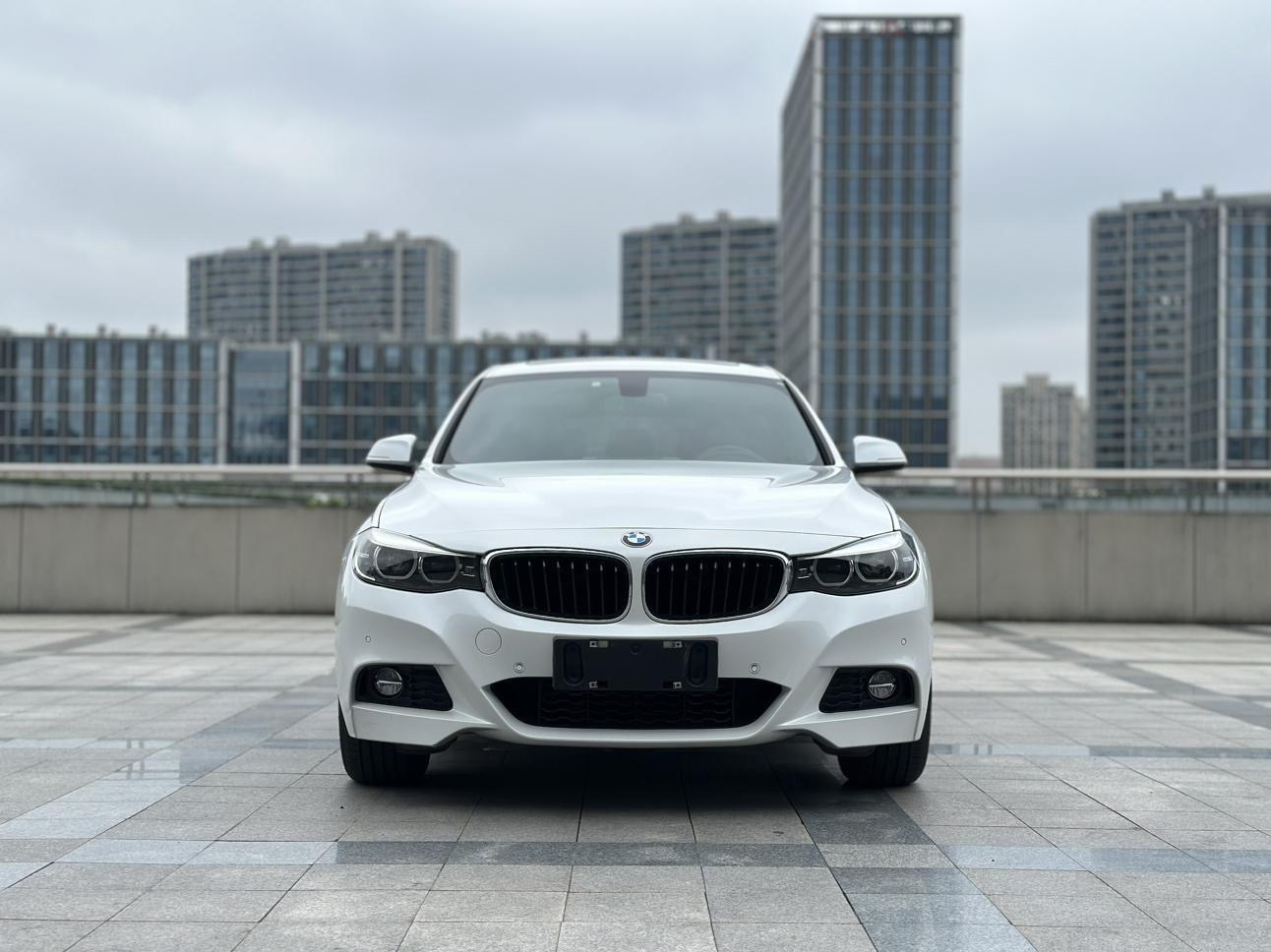 BMW 3 Series GT 2021 #2 BMW 3 Series GT 2021 car image #2