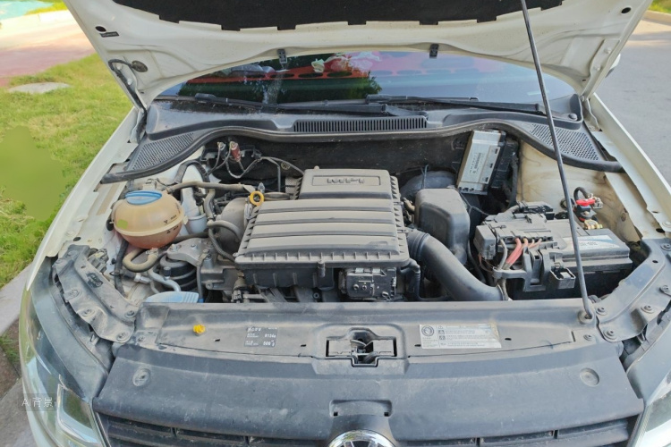 Volkswagen Polo 2017 car image #22