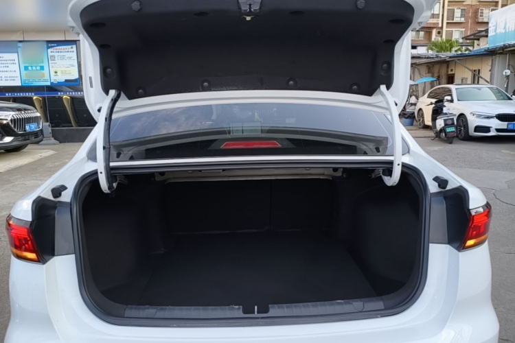 GEELY Emgrand 2023 #19 GEELY Emgrand 2023 image de voiture #19